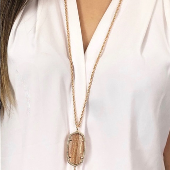 Kendra Scott
Rose Gold - Picture 2 of 3